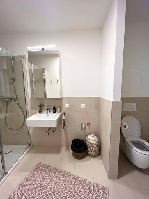 Donaublick Oasis: Stylische Wohnung Vienne Extérieur photo