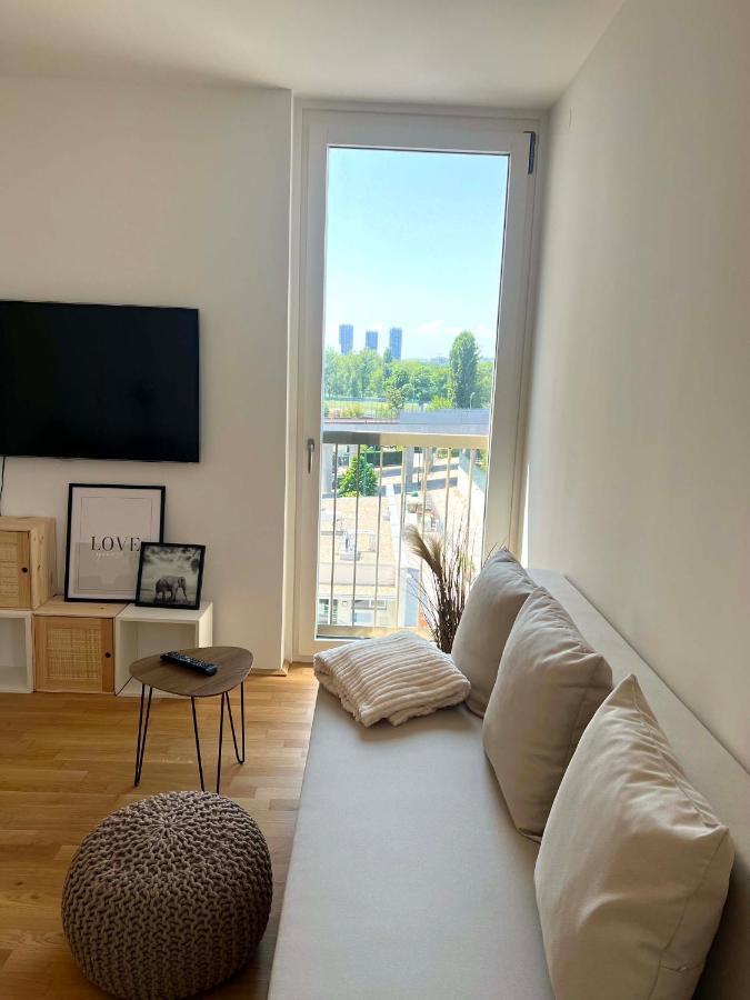 Donaublick Oasis: Stylische Wohnung Vienne Extérieur photo